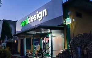 LITERY ŚWIETLNE 3D